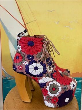 💕Rare Jeffrey Campbell floral Lana booties 7.5